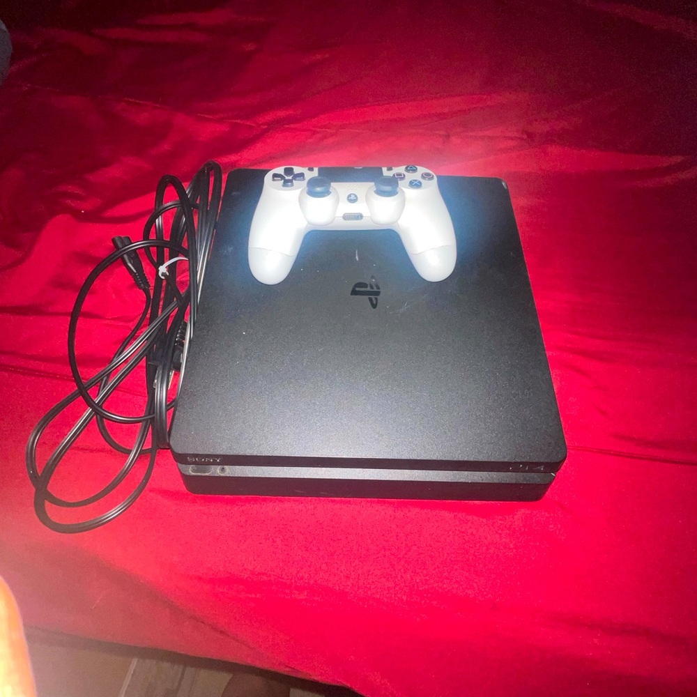 PS4 (Comes With Controller) (No HDMI cord)